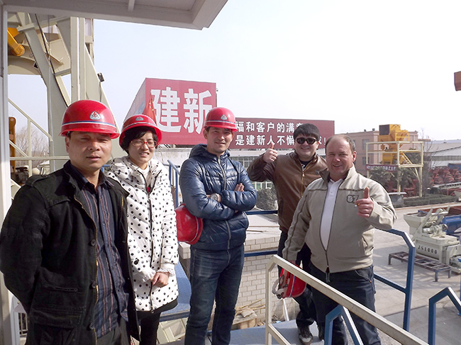 Russian client inspects the equipment of Jianxin company lar