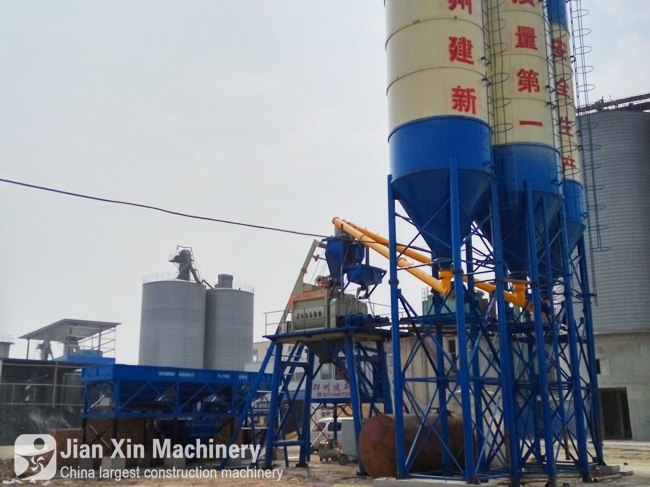 Installation and commissioning site of Yunnan Baoshan HZS90 concrete mixing plant