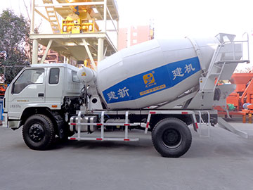 HJC concrete mixer truck