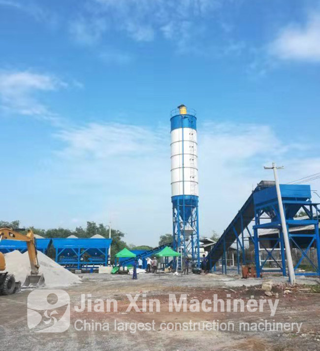 Zhengzhou Jianxin 500T stabilized soil mixing plant works in Myanmar.