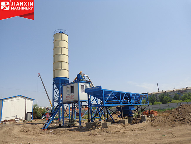 Russian customers are very satisfied with the HZS50 concrete batching plant produced by zhengzhou jianxin machinery.