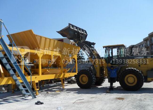 A customer orders a set of YHZS75 mobile mixing plant for road construction projects(图1)